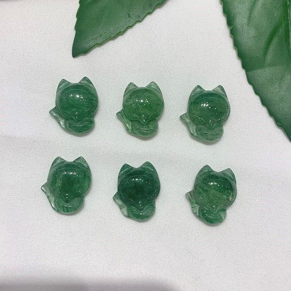 mat_ho_ly_da_thach_anh_toc_xanh